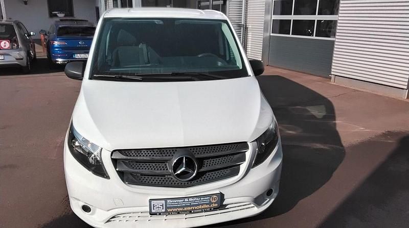 Gebraucht Mercedes Vito 190 PS (139 kW) 2017 Weiß Van