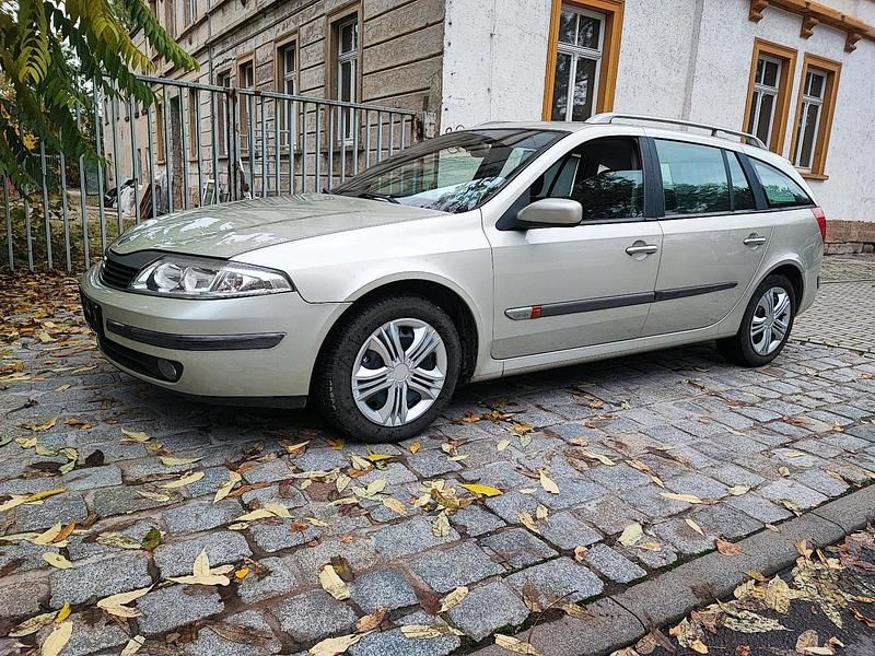 Gold Gebraucht 2002 Renault Laguna II Kombi | 1.990 € (Fairer Preis) - Bild 1/4