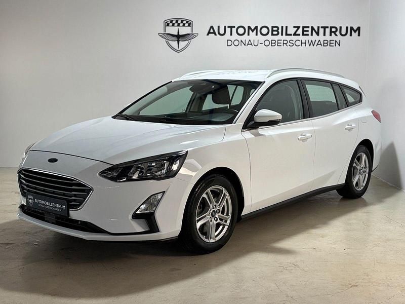 Weiß Gebraucht 2020 Ford Focus Cool & Connect Kombi | 13.490 € (Fairer Preis) - Bild 1/4