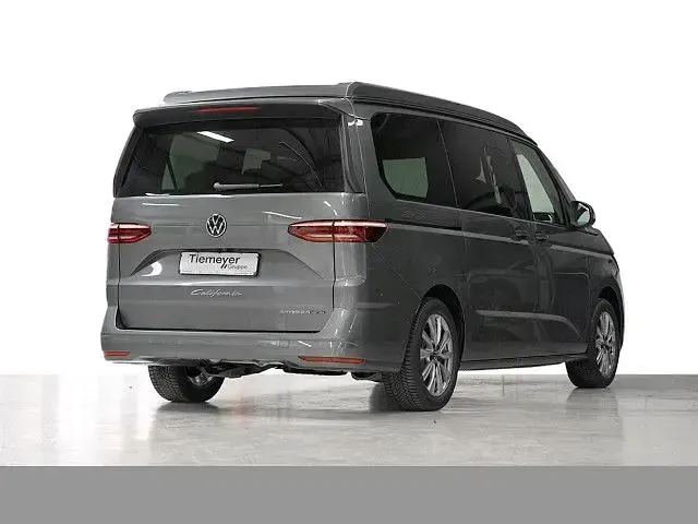 Neu VW California Beach 177 PS (130 kW) 2026 Grau Van