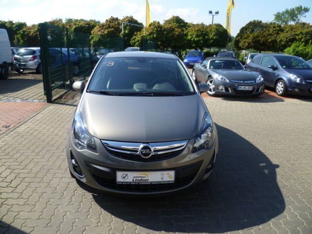 Gebraucht 14 Opel Corsa 1 4 Benzin 87 Ps 10 990 Volpke Autouncle