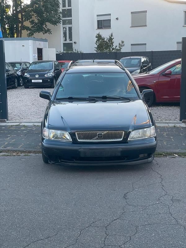 Gebraucht Volvo V40 140 PS (102 kW) 1996 Kombi