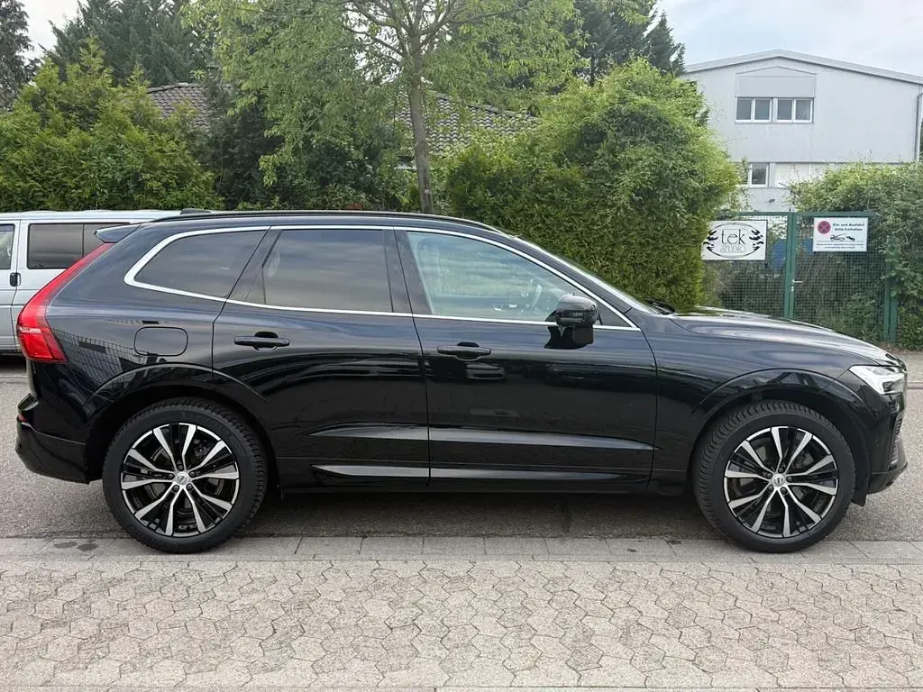 Gebraucht Volvo XC60 197 PS (144 kW) 2022 Schwarz SUV