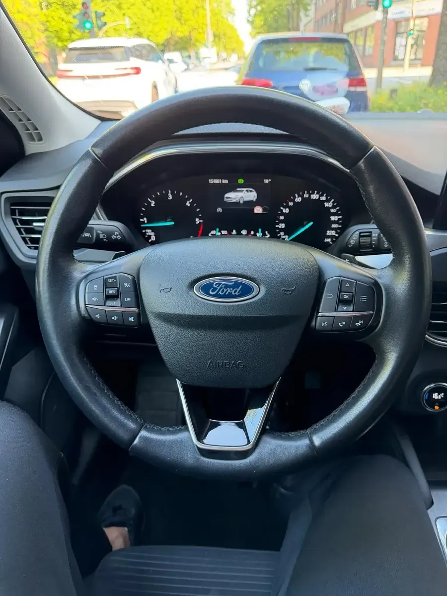 Käytetty Ford Focus 150 HP (110 kW) 2019 Hopea Farmari