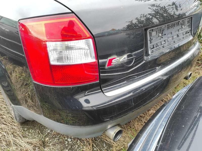 Gebraucht Audi A4 163 PS (119 kW) 2002 Schwarz Kombi