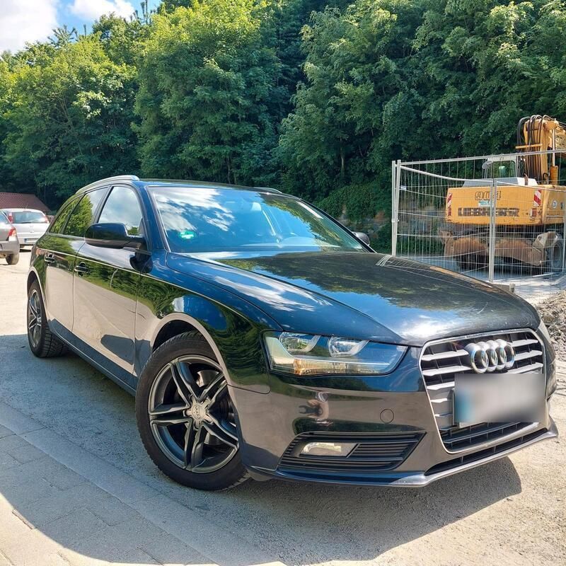 Schwarz Gebraucht 2013 Audi A4 Attraction Kombi | 7.800 € (Guter Preis) - Bild 1/4