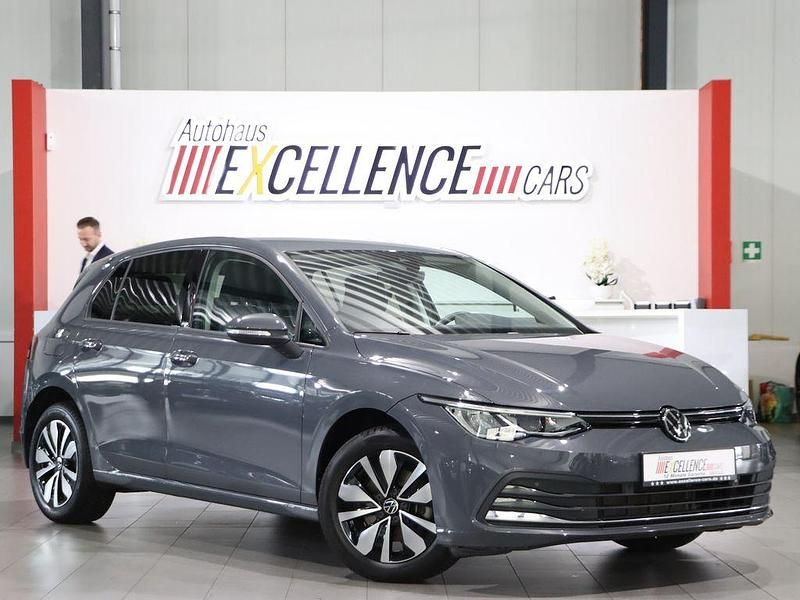 Delfingrau Gebraucht 2024 VW Golf VIII Move Limousine | 20.888 € (Superpreis) - Bild 1/4