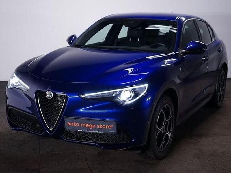 Blue metallic Gebraucht 2022 Alfa Romeo Stelvio Ti SUV | 29.995 € (Superpreis) - Bild 1/4
