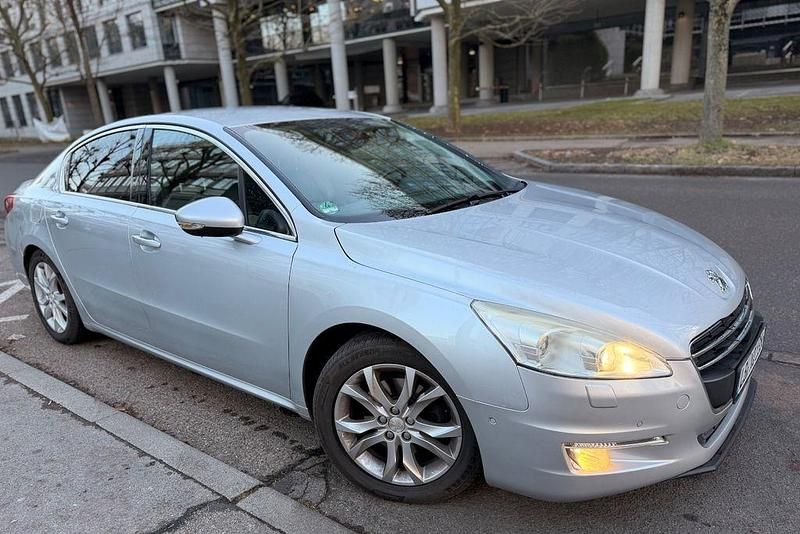 Gebraucht Peugeot 508 Allure 140 PS (102 kW) 2011 Silber Limousine