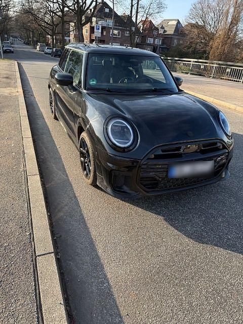 Gebraucht Mini John Cooper Works 204 PS (150 kW) 2024 Schwarz Kleinwagen
