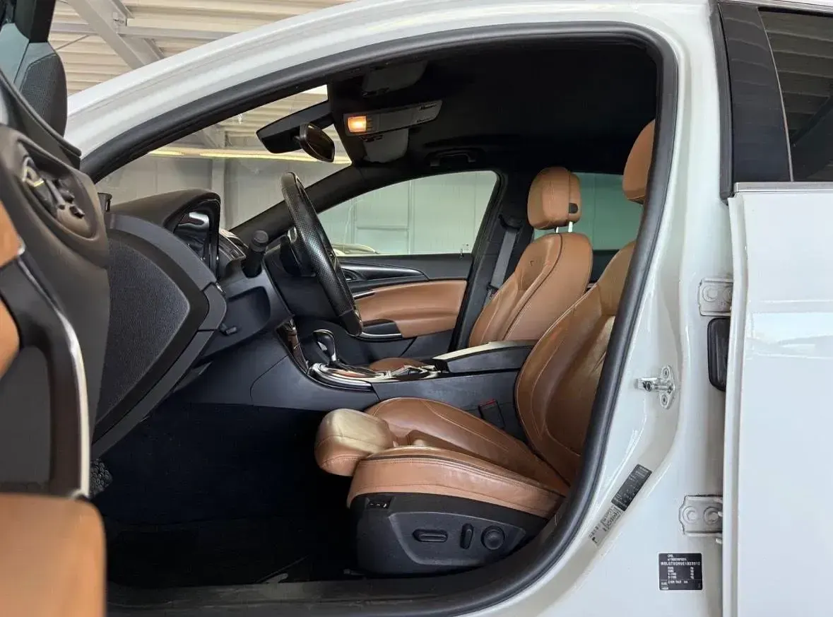 Gebraucht Opel Insignia OPC 194 PS (142 kW) 2013 Weiß Kombi