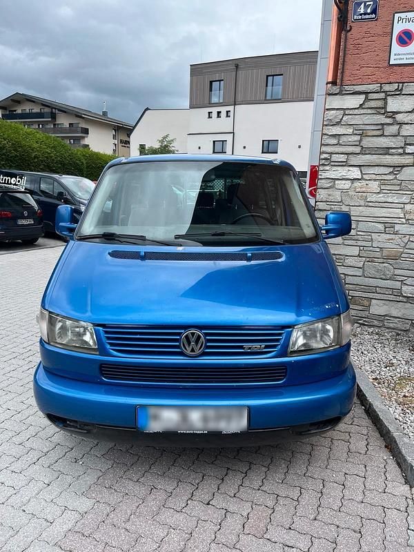 Gebraucht VW T4 102 PS (75 kW) 2000 Blau Van