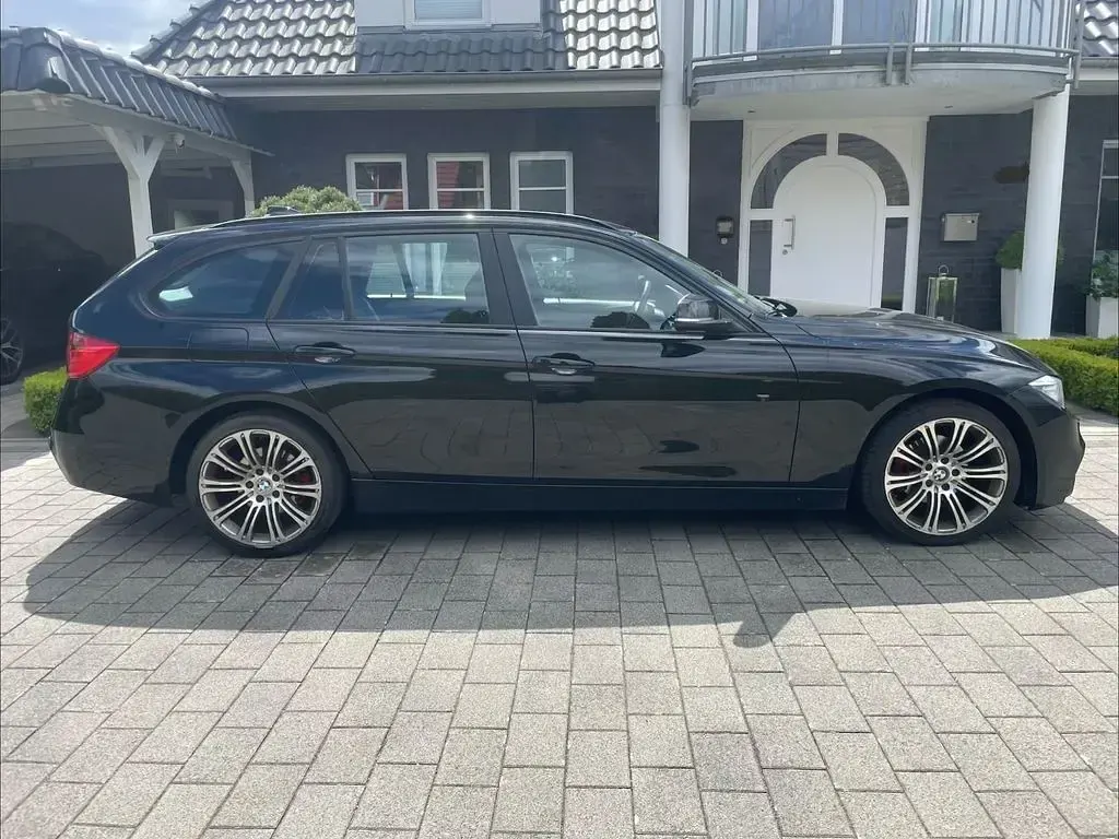 Gebraucht BMW 318 M Sport 143 PS (105 kW) 2014 Schwarz Kombi