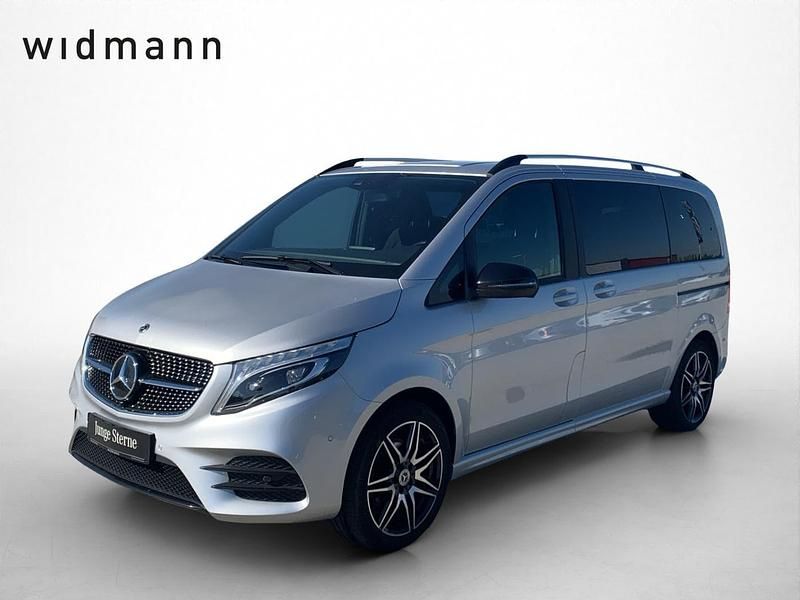 Brillantsilber metallic Gebraucht 2021 Mercedes V250 AMG line Van / Kleinbus | 45.850 € (Fairer Preis) - Bild 1/4