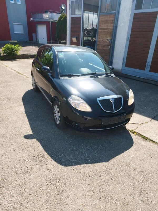 Schwarz Gebraucht 2007 Lancia Ypsilon Kleinwagen | 500 € (Superpreis) - Bild 1/4