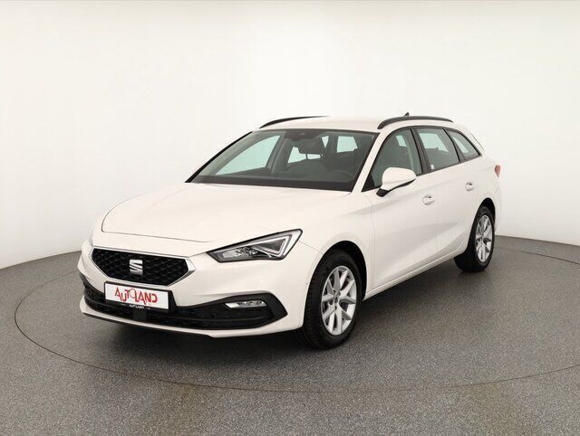 Weiss Gebraucht 2022 Seat Leon Kombi | 24.990 € (Guter Preis) - Bild 1/4