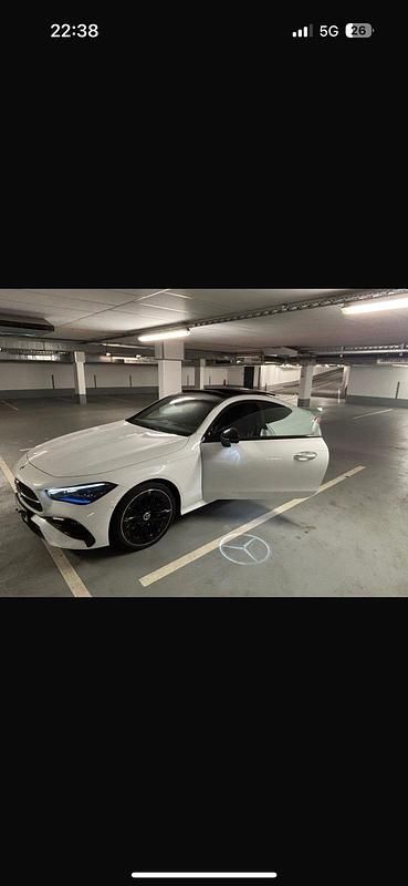 Gebraucht 2024 Mercedes CLE200 AMG Coupé | 52.500 € - Bild 1/4