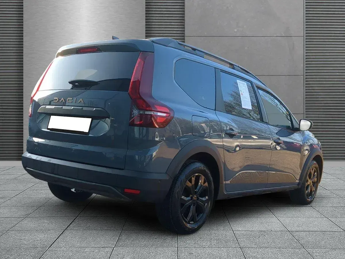 Neu Dacia Jogger Extreme 141 PS (103 kW) 2025 Schiefergrau Van / Kleinbus