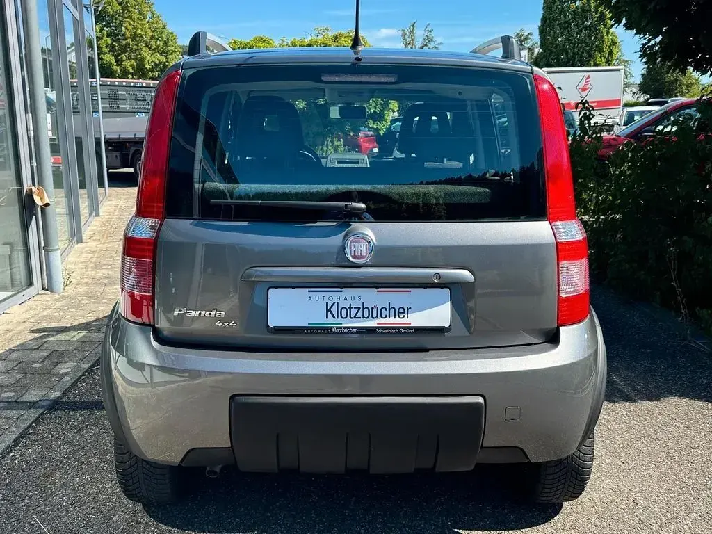 Gebraucht Fiat Panda 4x4 Classica 69 PS (50 kW) 2012 Grau Kleinwagen