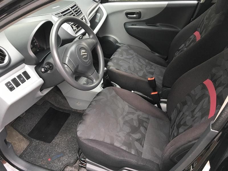 Gebraucht Suzuki Alto 70 PS (51 kW) 2009 Schwarz Kleinwagen