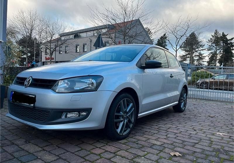 Gebraucht VW Polo 75 PS (55 kW) 2013 Silber Kleinwagen