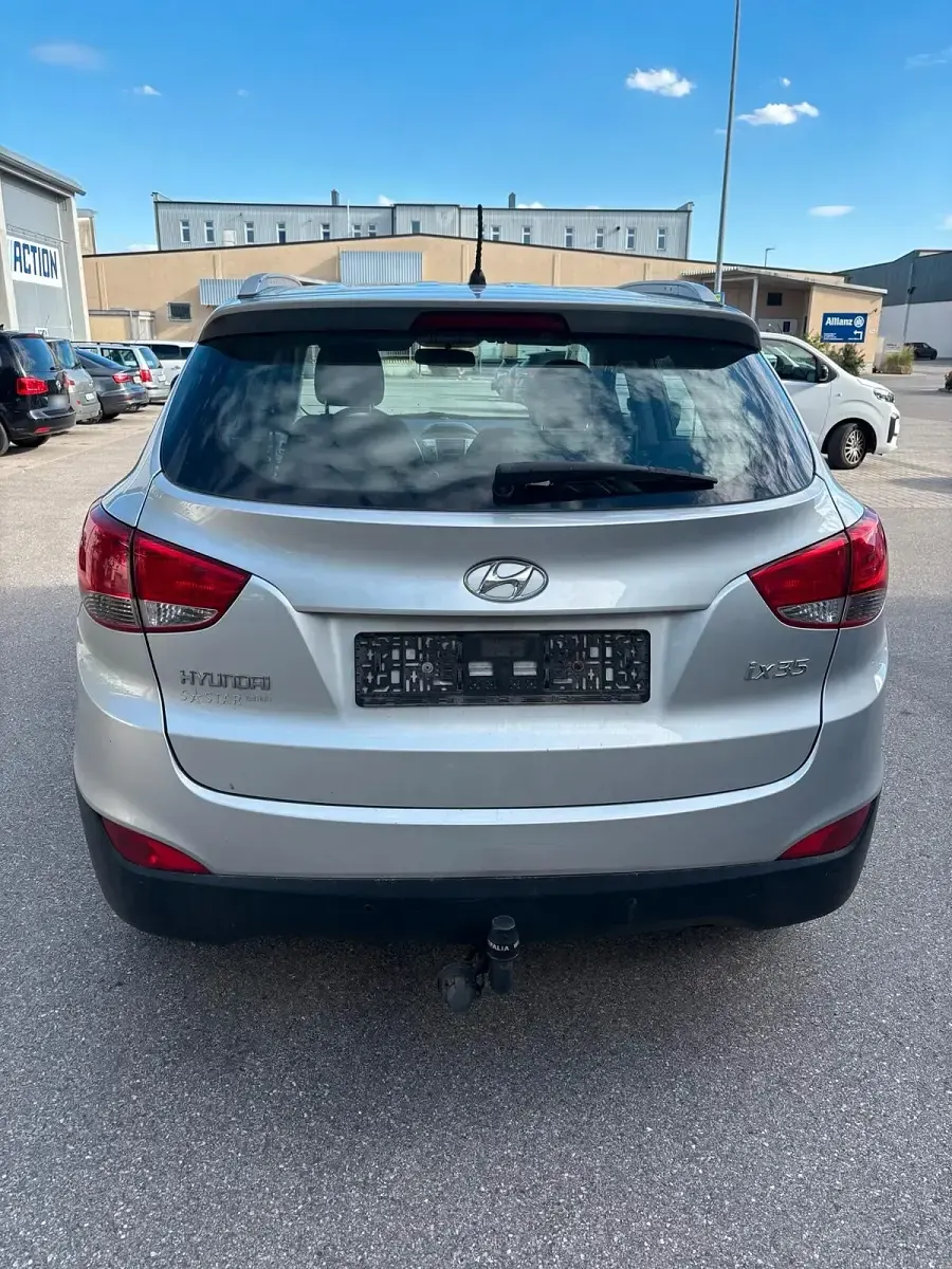 Gebraucht Hyundai ix35 135 PS (99 kW) 2013 Silber SUV
