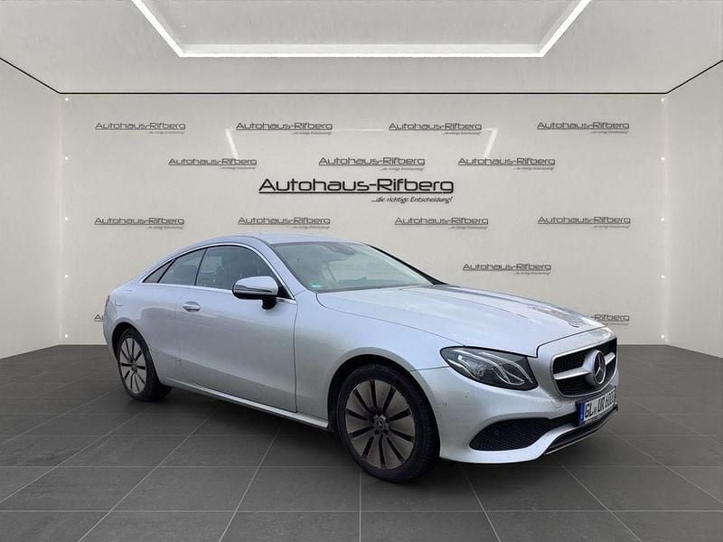 Gebraucht Mercedes E400 Avantgarde 333 PS (244 kW) 2017 Iridiumsilber  metallicl Coupé