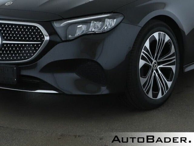 Gebraucht Mercedes E220 Advanced 197 PS (144 kW) 2024 Grau Kombi