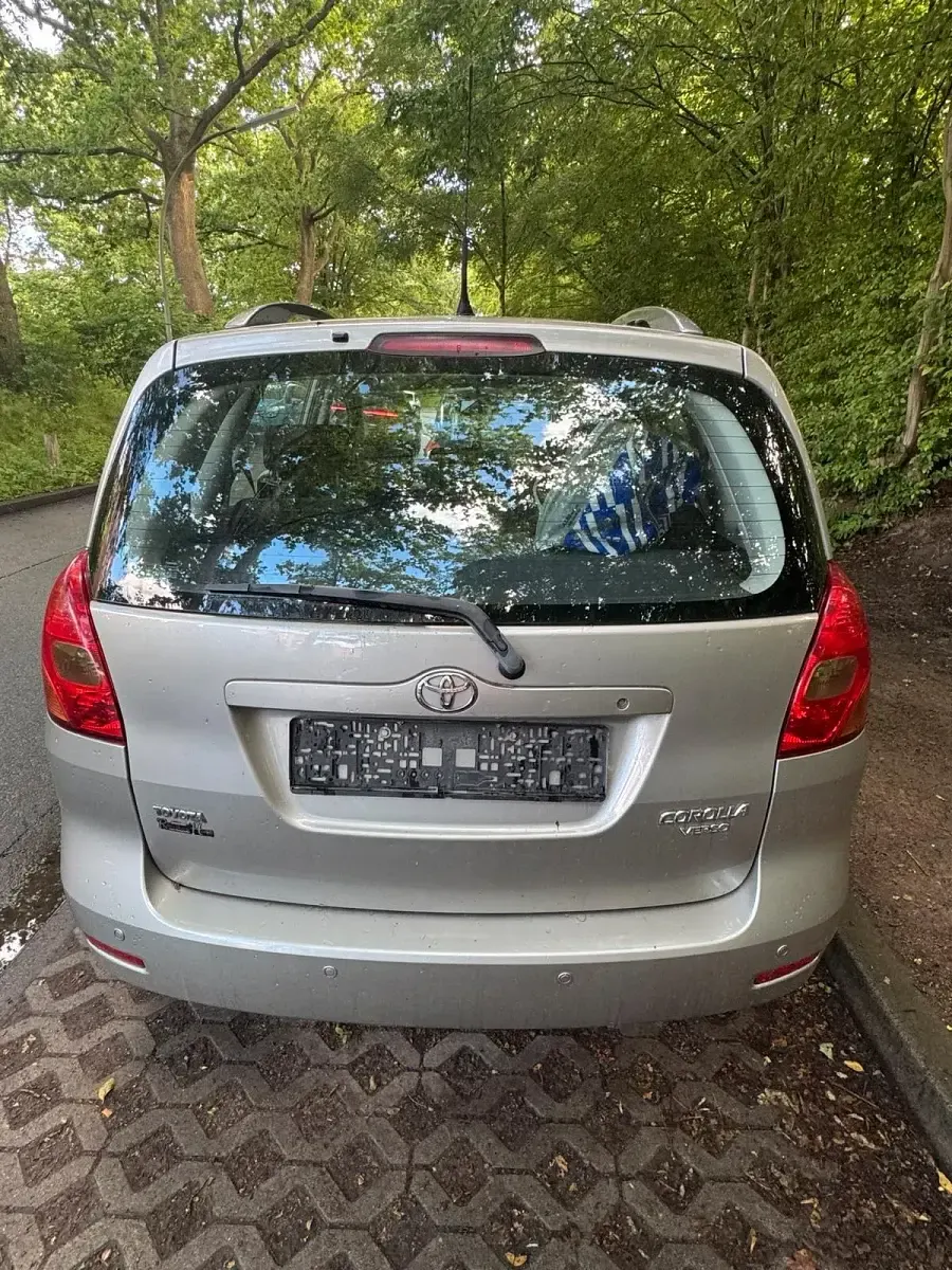 Gebraucht Toyota Corolla 110 PS (80 kW) 2002 Silber Kombi