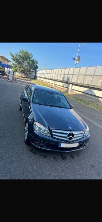 Schwarz Gebraucht 2009 Mercedes C250 Avantgarde Limousine | 5.499 € (Guter Preis) - Bild 1/4