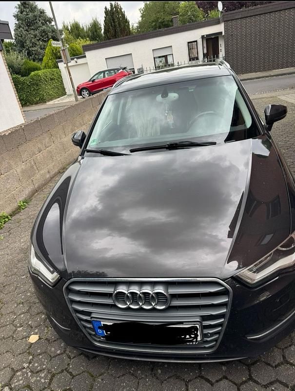 Braun Gebraucht 2015 Audi A3 Limousine | 9.500 € (Fairer Preis) - Bild 1/4