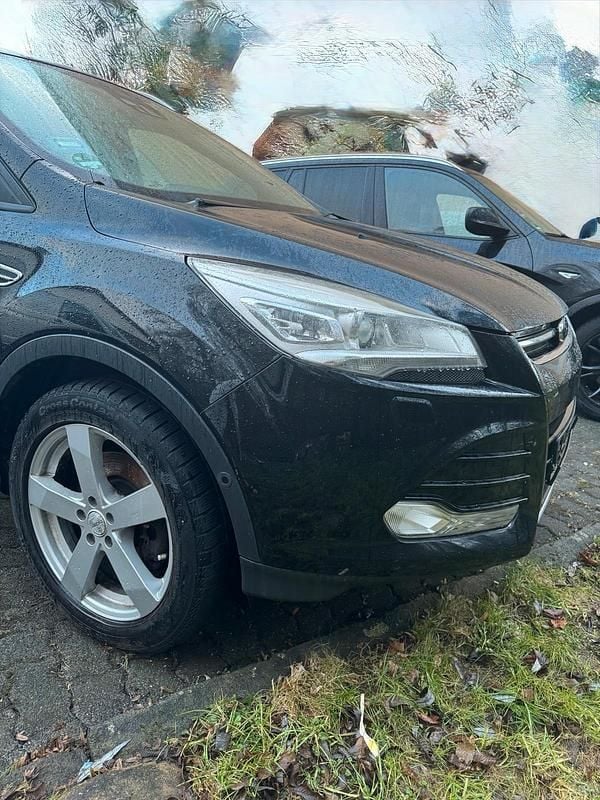 Używany Ford Kuga 195 KM (143 kW) 2014 Czarny SUV