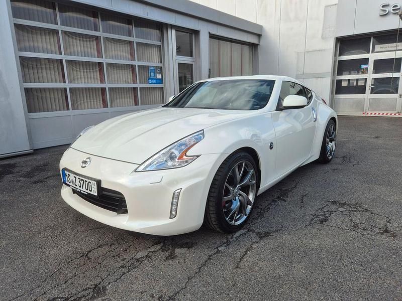 Gebraucht Nissan 370Z Pack 328 PS (241 kW) 2017 Weiß Coupé