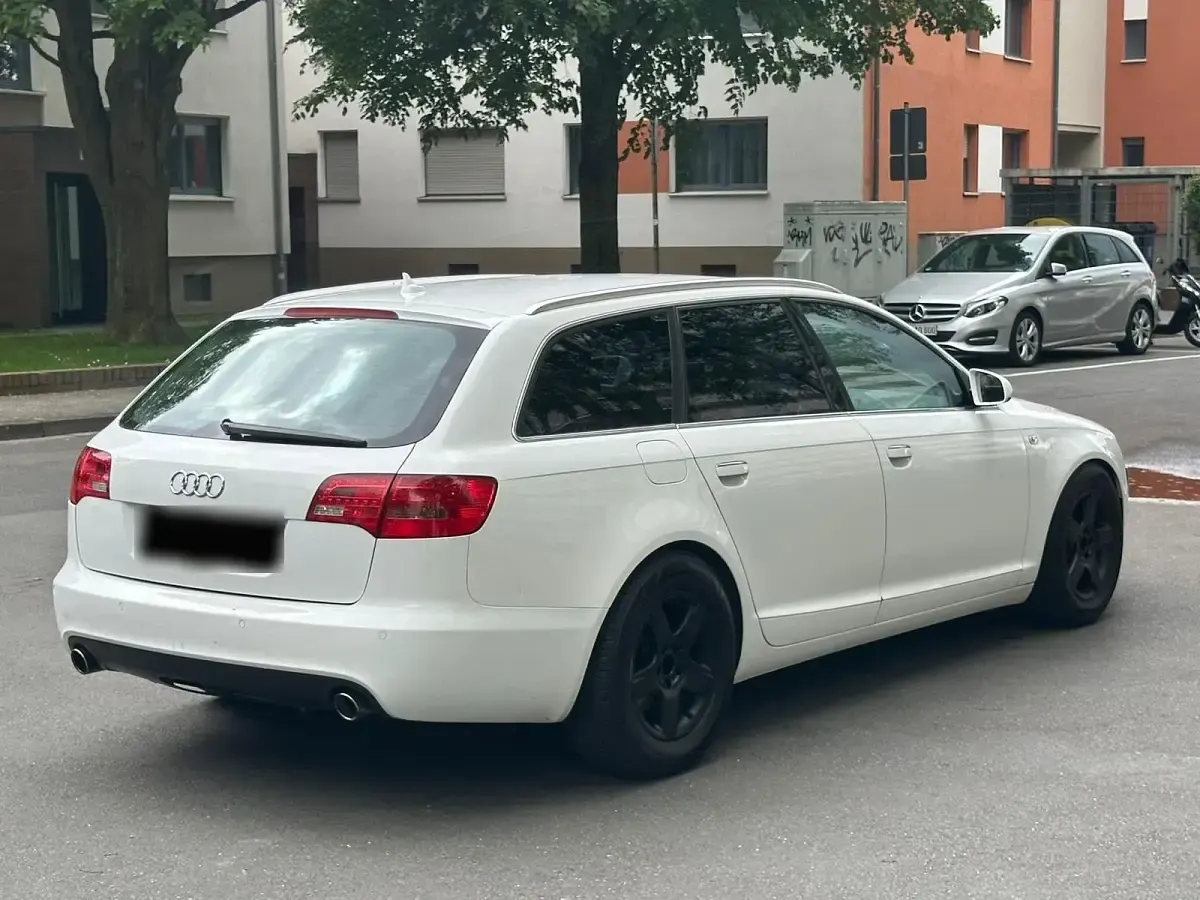 Używany Audi A6 210 KM (154 kW) 2007 Biały Kombi