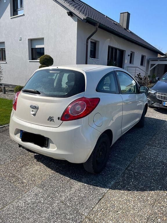 Gebraucht Ford Ka Titanium 69 PS (50 kW) 2009 Weiß Kleinwagen