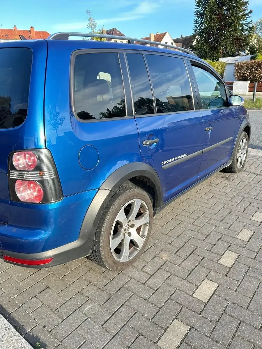 Gebraucht VW Touran Cross 170 PS (125 kW) 2008 Blau Van / Kleinbus