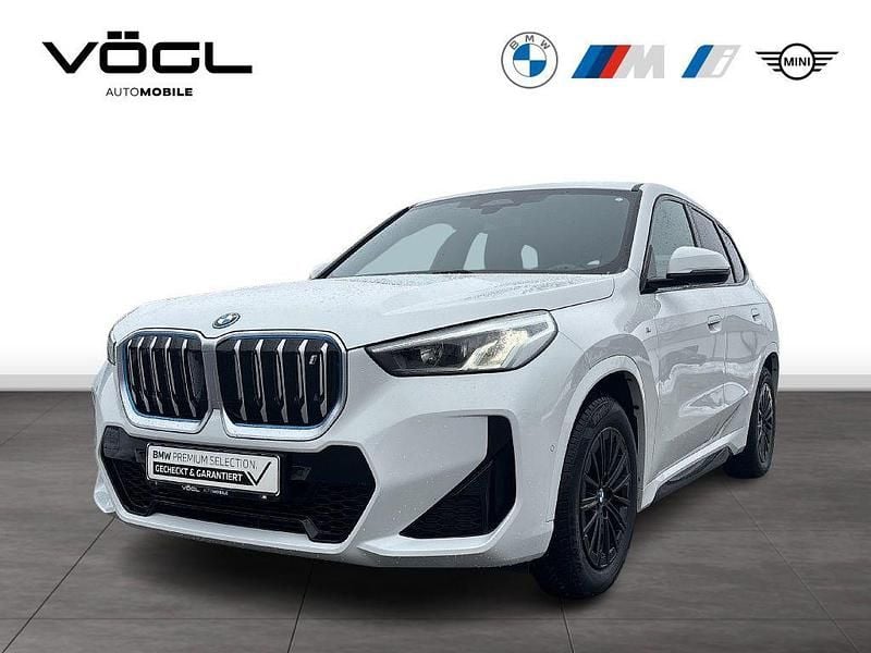Alpinweiß uni Gebraucht 2023 BMW iX1 M Sport SUV | 36.490 € (Superpreis) - Bild 1/4