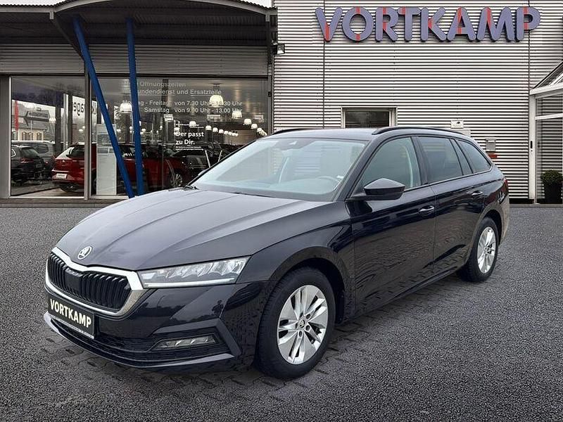 Schwarzmagic perleffekt (metallic) Gebraucht 2021 Skoda Octavia Ambition Kombi | 16.480 € (Etwas zu teuer) - Bild 1/4