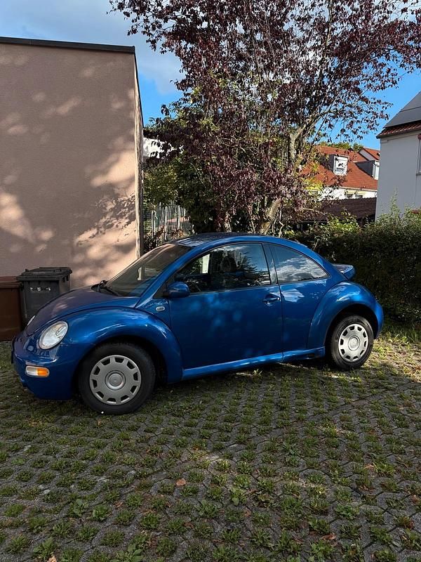 Blau Gebraucht 2002 VW Beetle Kleinwagen | 1.550 € (Guter Preis) - Bild 1/4