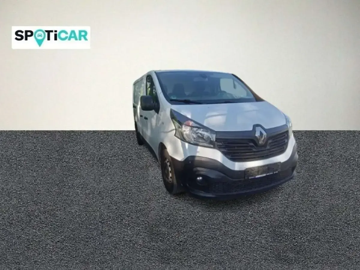 Gebraucht Renault Trafic Komfort 120 PS (88 kW) 2020 Gletscherweiss Van / Kleinbus