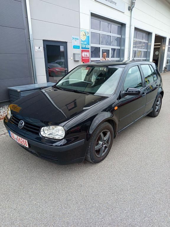 Schwarz Gebraucht 1998 VW Golf IV Basis Limousine | 700 € (Guter Preis) - Bild 1/4