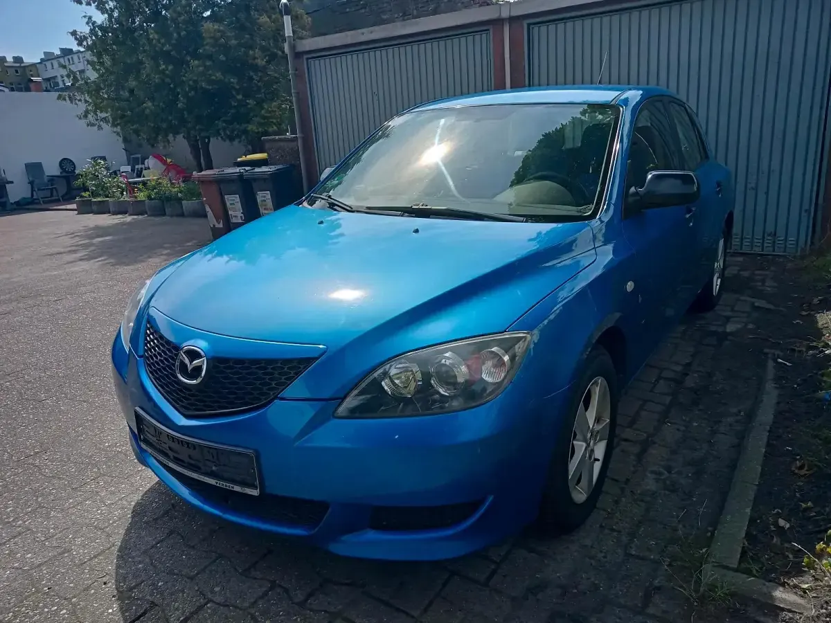 Gebraucht Mazda 3 84 PS (61 kW) 2005 Blau Kleinwagen