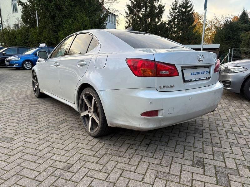 Gebraucht Lexus IS220d Luxury Line 177 PS (130 kW) 2006 Silber Limousine