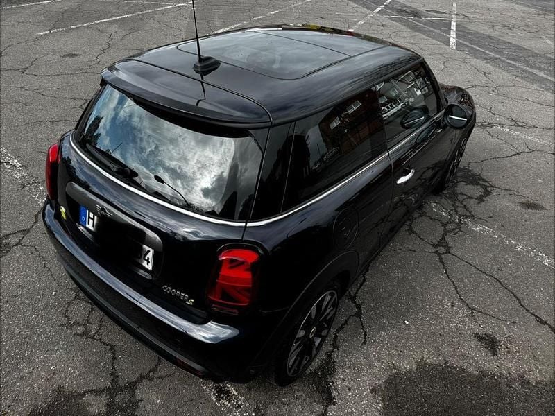 Gebraucht Mini Cooper SE 135 kW (184 PS) 2020 Schwarz Kleinwagen