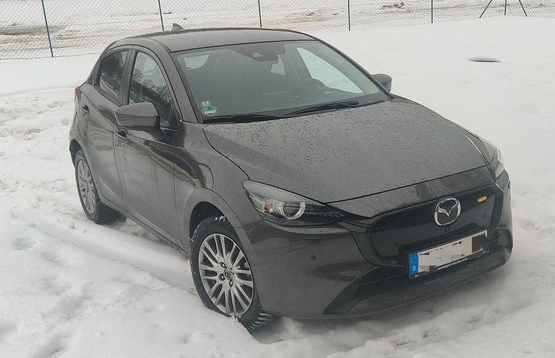 Grau Gebraucht 2025 Mazda 2 Exclusive-Line Limousine | 19.700 € (Guter Preis) - Bild 1/4