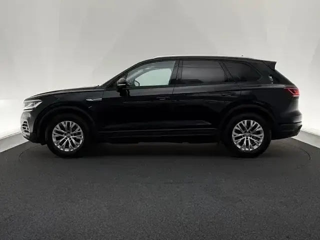 Gebraucht VW Touareg R 231 PS (169 kW) 2019 Blau SUV