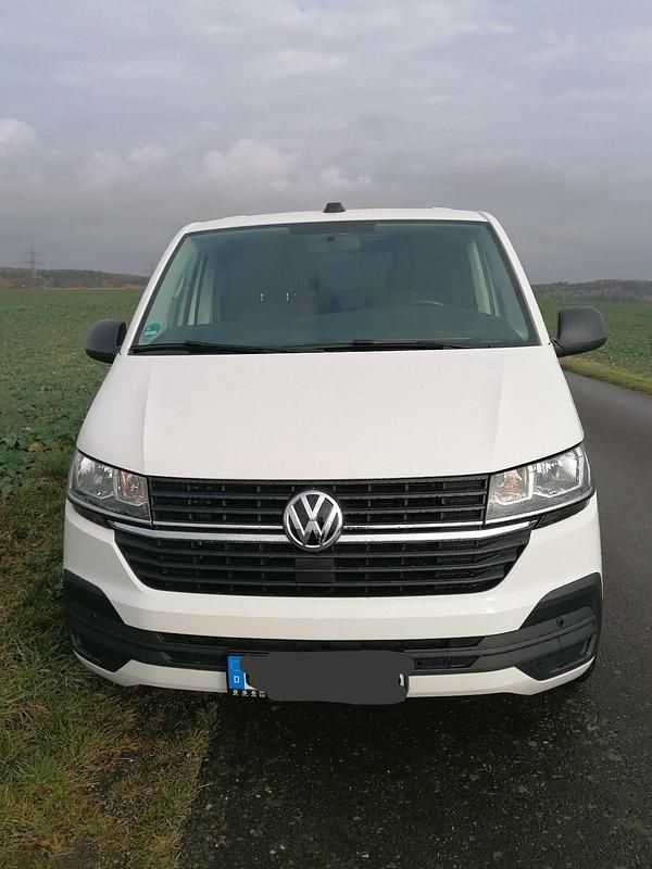 Gebraucht VW Multivan Trendline 150 PS (110 kW) 2020 Weiß Van / Kleinbus