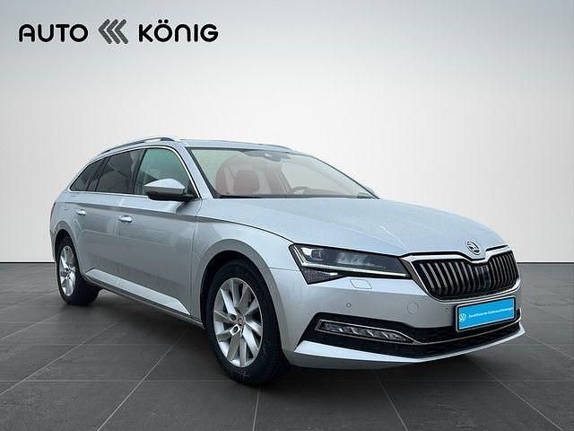 Silber Gebraucht 2021 Skoda Superb Premium Edition Kombi | 25.490 € (Fairer Preis) - Bild 1/4