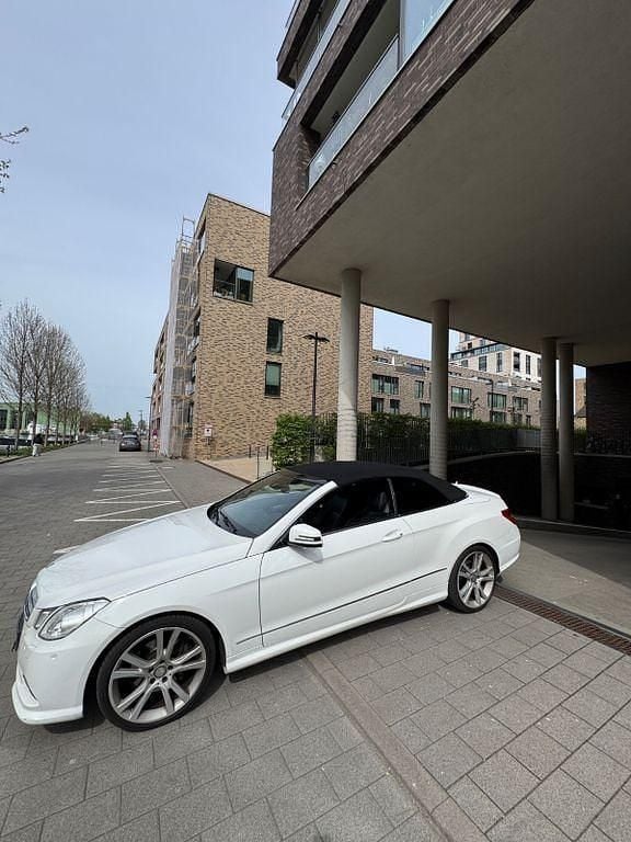 Second-hand Mercedes E250 Elegance 204 CP (150 kW) 2012 Alb Cabrio