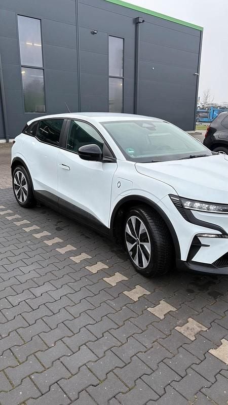 Gebraucht Renault Megane E-Tech Evolution 96 kW (131 PS) 2022 Weiß Limousine